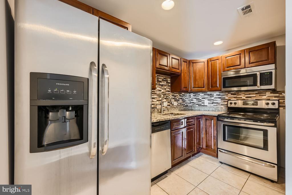 Foto principal - 3715 Falls Rd