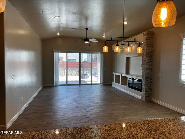 Foto del edificio - 12357 Desert Dove Ave