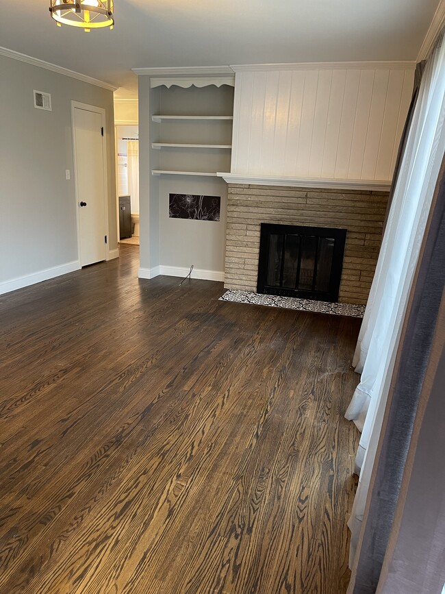 Building Photo - 4202 N Devon Ln