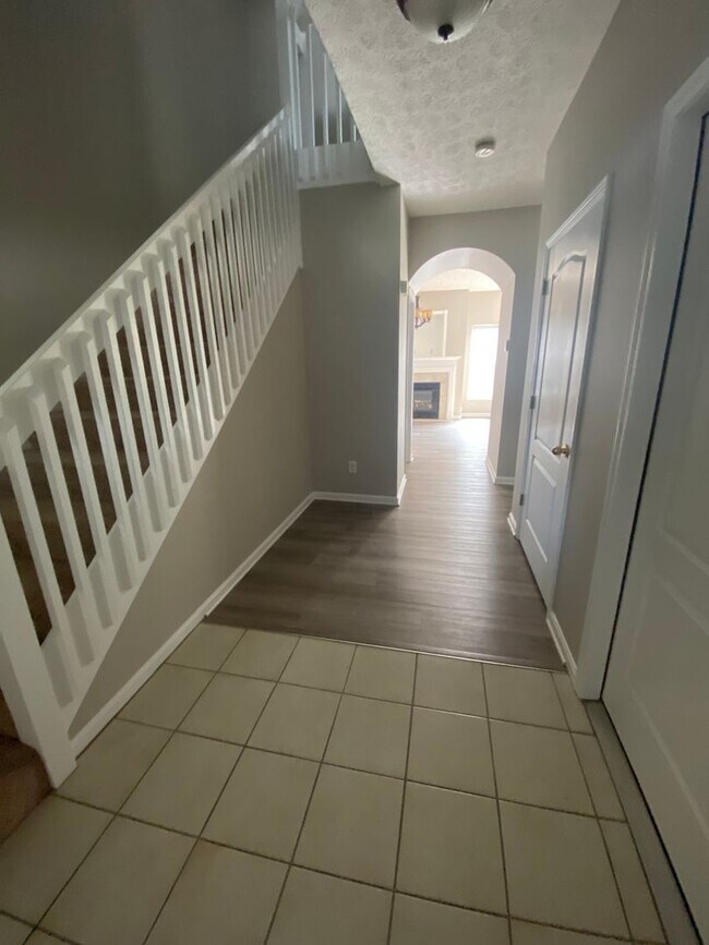 Foto del edificio - Pinnacle Gardens Beautiful 3 bed 2.5 bath Townhome