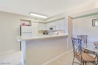 Building Photo - 1265 Wildwood Lakes Blvd