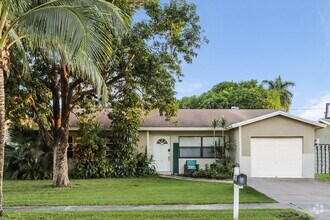 Building Photo - 11460 NW 40th Pl