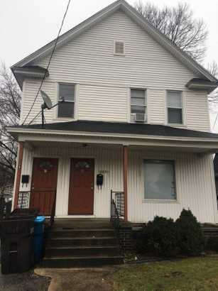 Building Photo - 1321 S Burdick St
