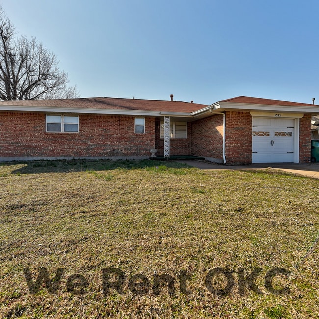 Photo - 1332 SW 77th Pl House