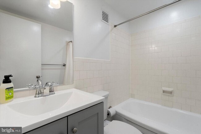 Foto del edificio - 4355 Ivymount Ct