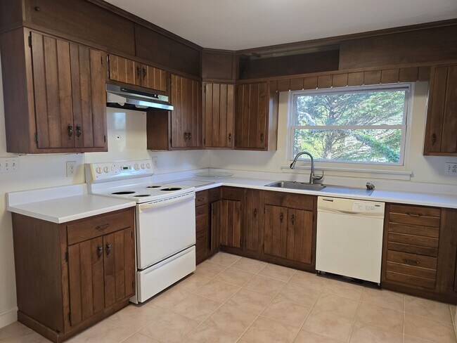 Foto del edificio - 1831 W 1st St