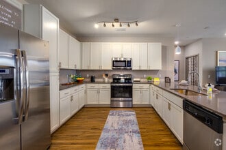 Interior Photo - Versol