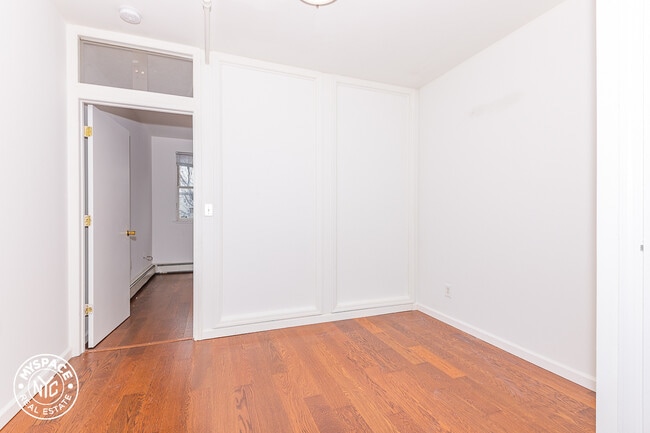 Building Photo - 1356 Dekalb Ave