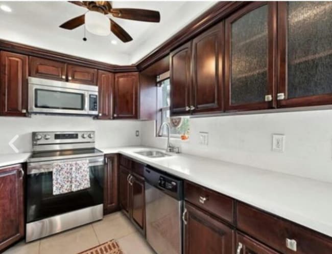 Building Photo - 226 E Cedarwood Cir