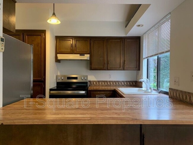 Foto del edificio - 12120 E Gibson Rd