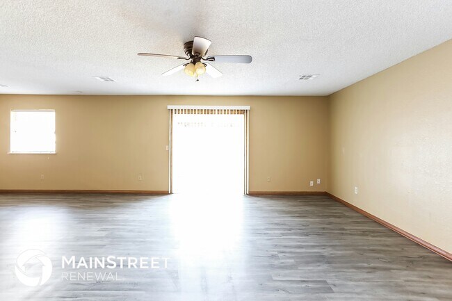 Foto del edificio - 8817 NW 82nd St