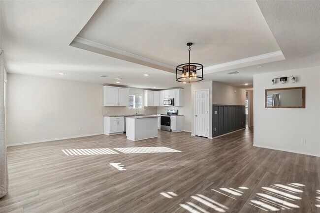 Building Photo - 10121 Wyseby Rd