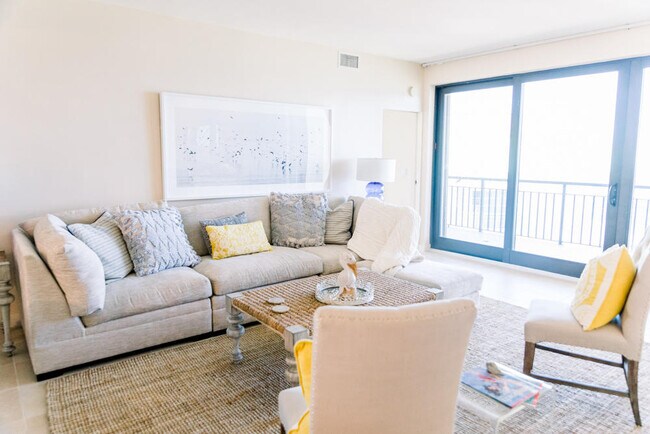 Building Photo - 4101 Ocean Dr