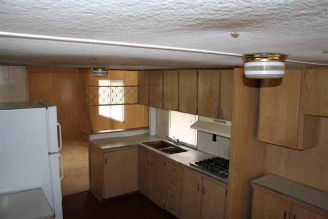 Building Photo - 1048 W Rosamond Blvd