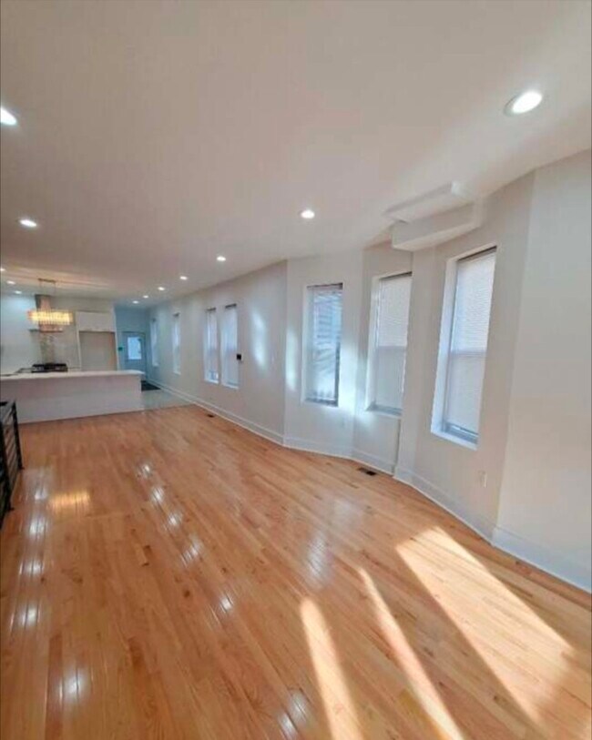 Foto del edificio - 5425 Catharine St