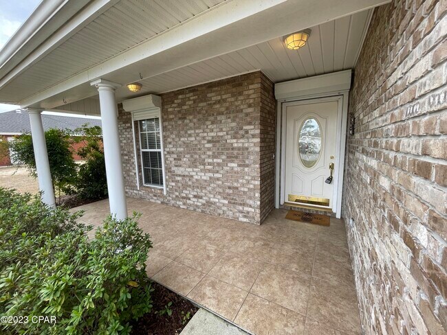 Foto del edificio - 114 Lakeridge Dr