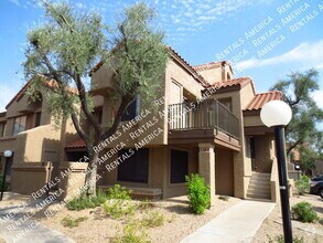 Building Photo - 925 N College Ave