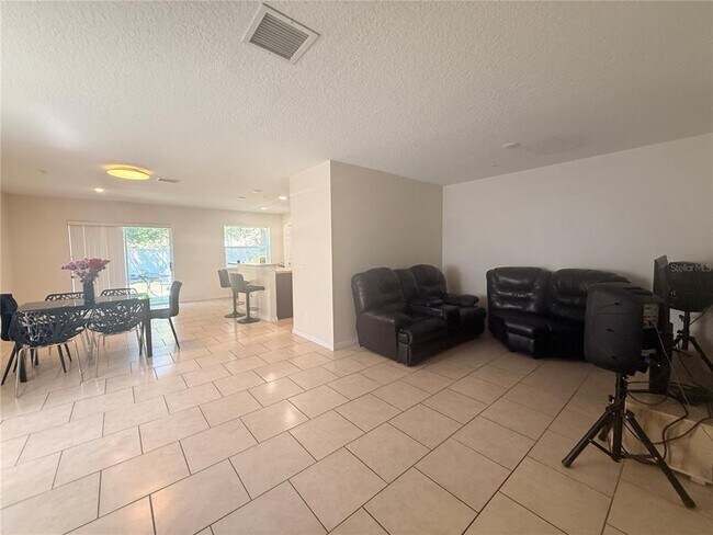 Foto del edificio - 307 Prickle Pear Ct