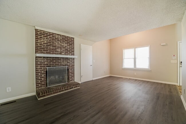 Foto del edificio - 44 Arnold Rd