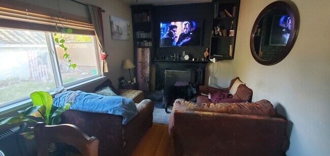 Foto del edificio - 1640 Baywood Dr