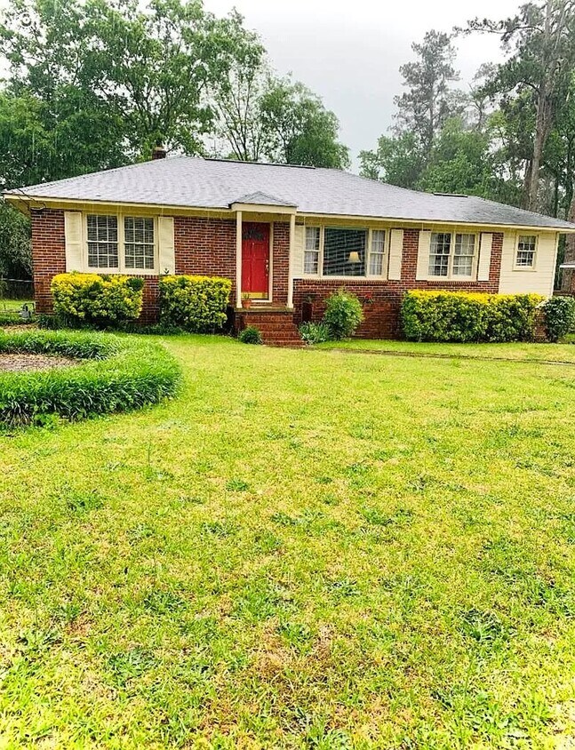 Primary Photo - 1118 Azalea Dr