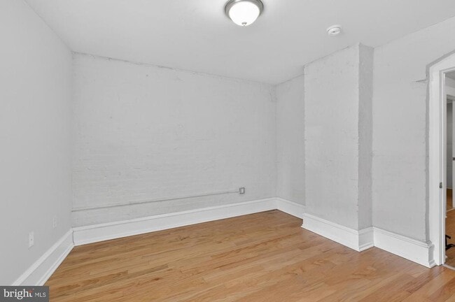 Building Photo - 2136 E Dauphin St