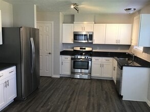 Building Photo - 5026 Chase Stone Dr