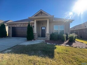 Building Photo - 117 Innocent Trl