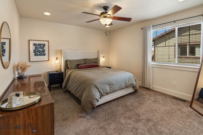 Foto del edificio - 3891 Galloway St