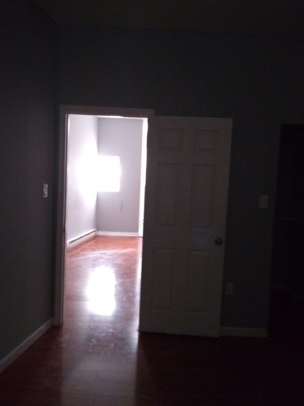 Building Photo - 110 N 49th St