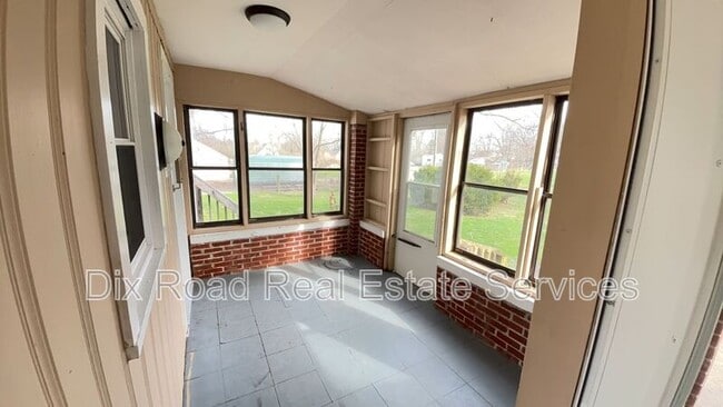 Building Photo - 1891 Stahlheber Rd