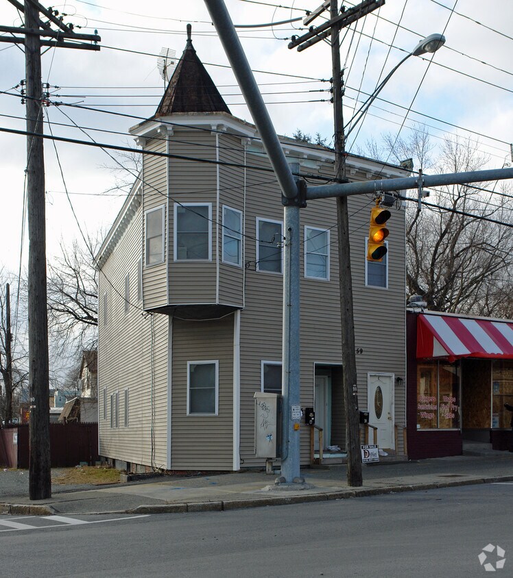 Primary Photo - 59 Watervliet Ave