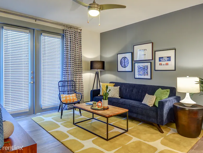Foto del edificio - 1 br, 1 bath Apartment - 7880 Hwy 290 W