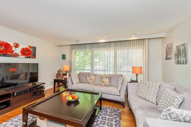 Foto del edificio - 515 Laramie Ave