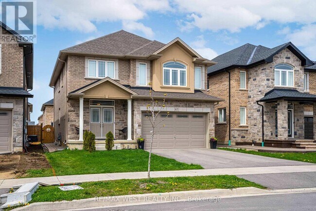 Photo du bâtiment - 67 Robertson Rd