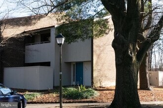 Building Photo - 2015 Approach Ln