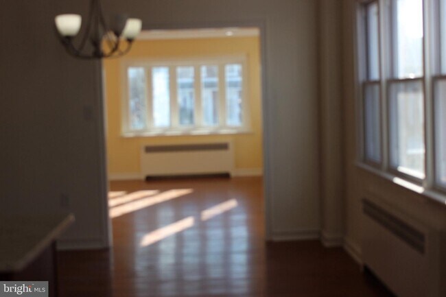 Building Photo - 1513 Barringer St