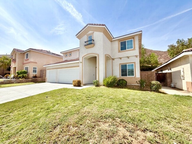 Building Photo - 24850 Sunset Vista Ave