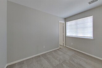 Building Photo - 21402 Palma Grove Way