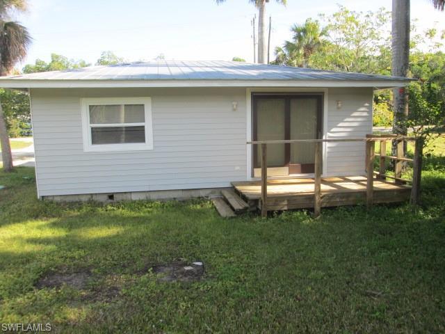 Building Photo - 1069 River Rd