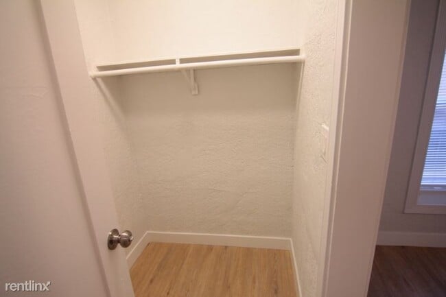 Building Photo - 407 S Gramercy Pl