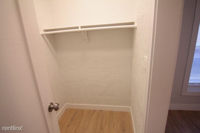 Foto del edificio - 407 S Gramercy Pl