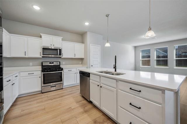 Foto del edificio - 4136 Down Rush Dr