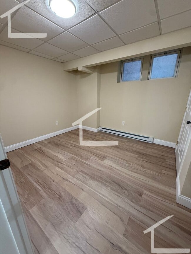 Building Photo - HUge 5 bed in Brooklinje