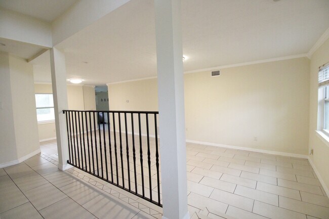 Foto del edificio - 10907 SW 24th Ave