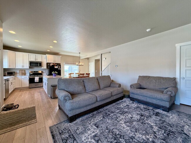 Foto del edificio - Beautiful 3-Bedroom Home in Eagle Mountain!