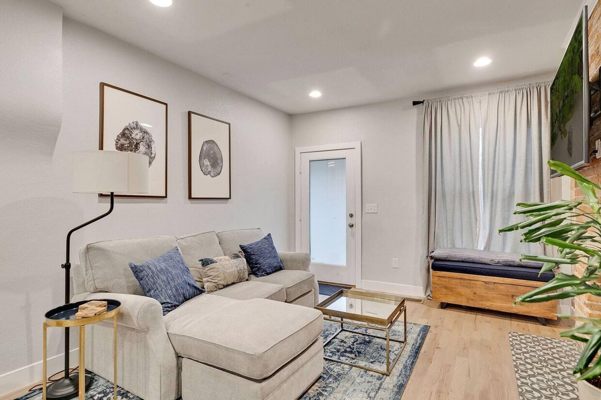 Foto principal - 3022 California St