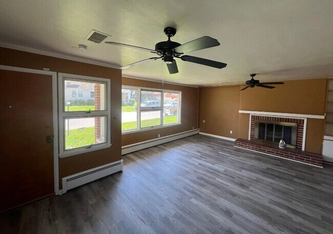 Foto del edificio - 401 Golfview Ave