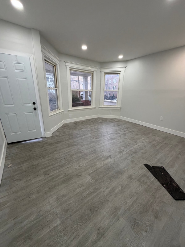 Foto del edificio - 162 Renner Ave