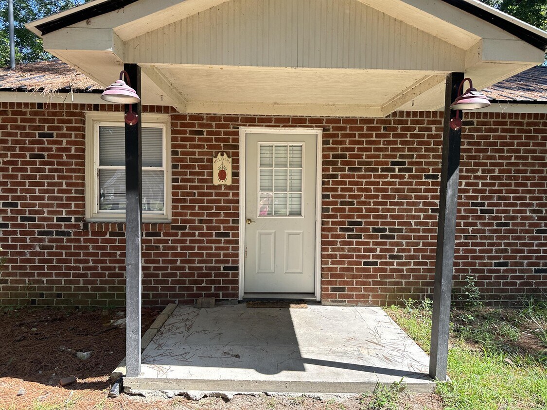 Primary Photo - 2299 Holly Springs Church Rd